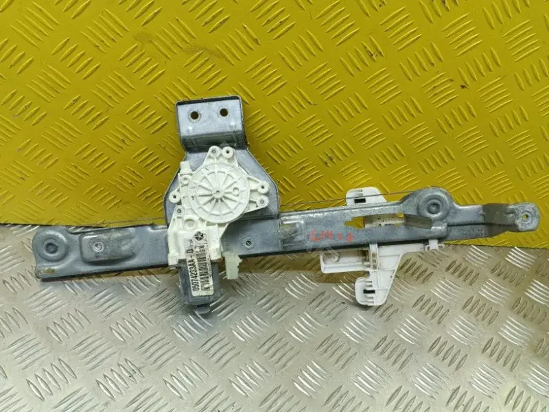 Стеклоподъемник 05074233AA