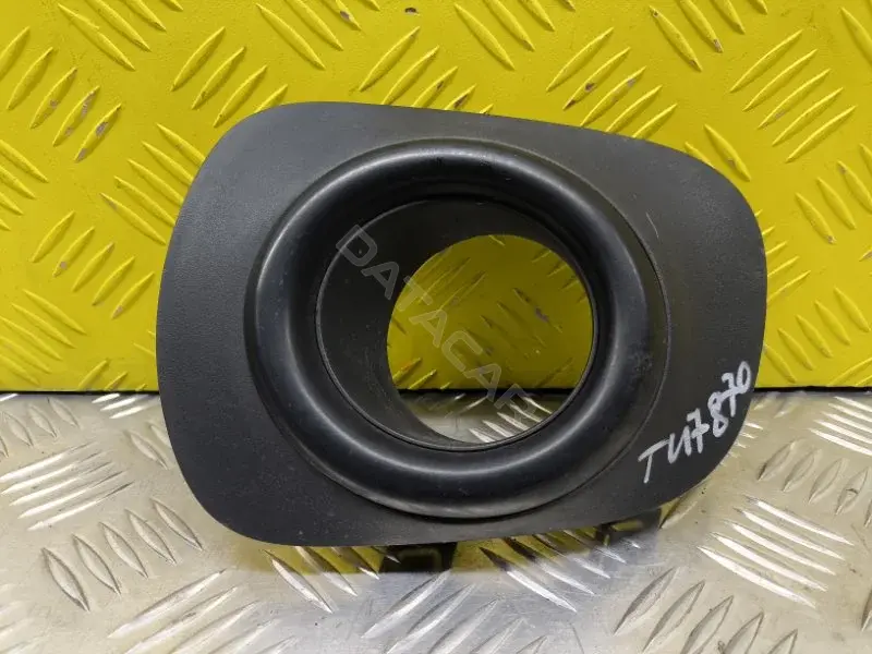 Рамка фары противотуманной 6400C041ZZ