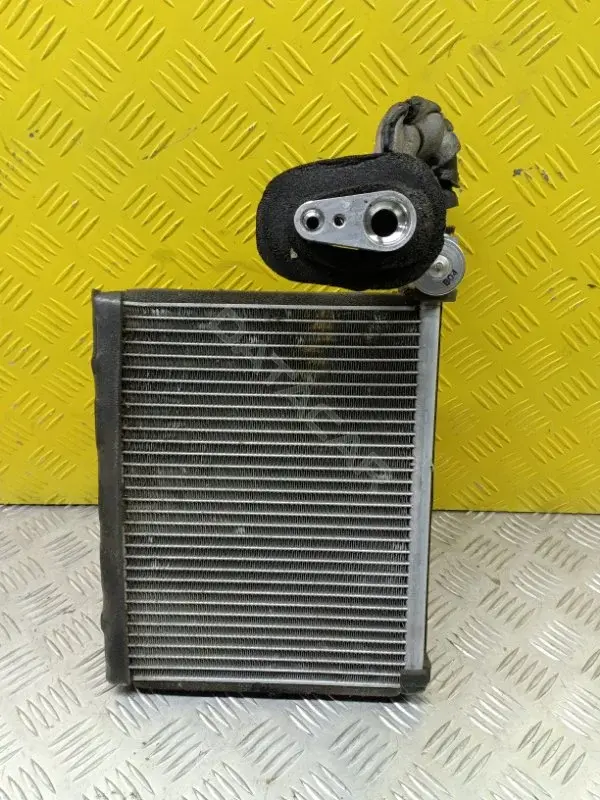 Испаритель кондиционера 7810A036