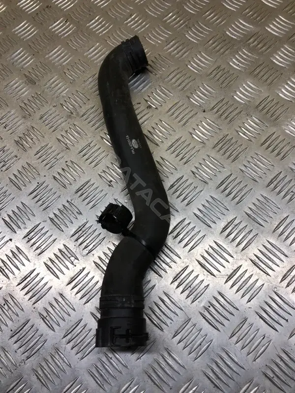 Патрубки системы охлаждения FPLA8D033CA