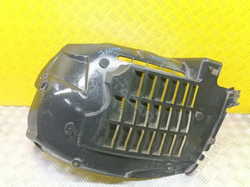 Подкрылок CPLA16A573AA