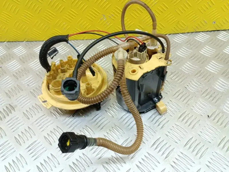 Топливный насос AH229039BA
