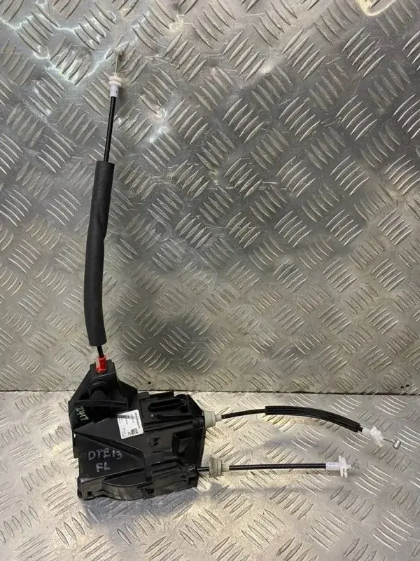 Замок двери GK72203A29CD