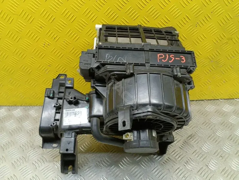 Корпус отопителя (печки) 7802A148