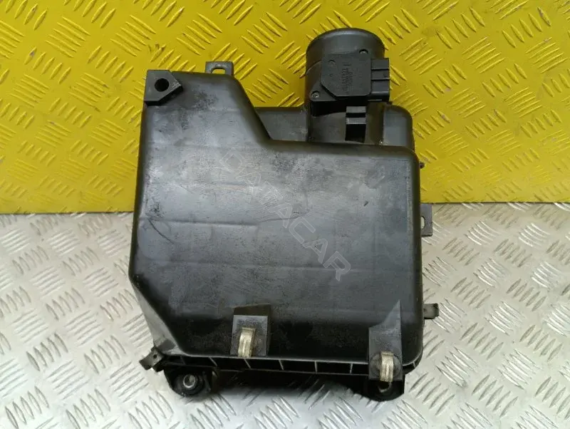 Корпус воздушного фильтра MN135016X