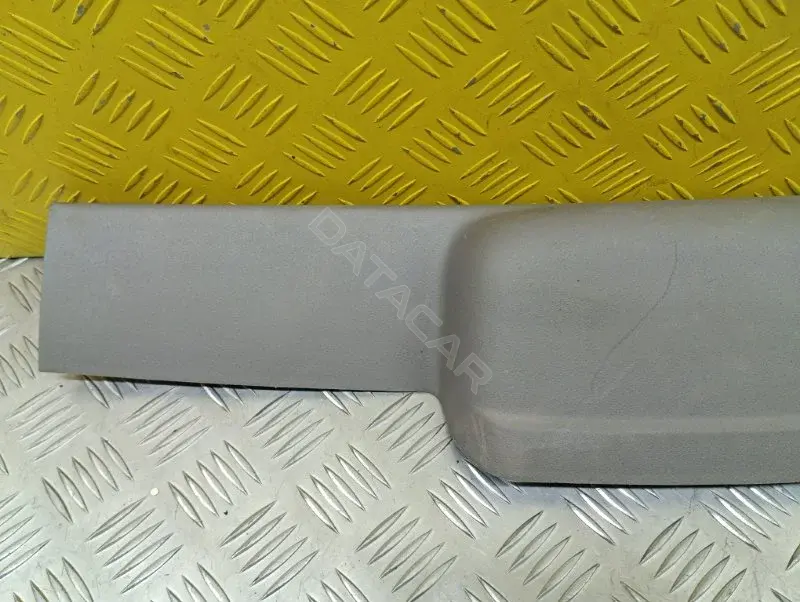 Обшивка крышки багажника 7224A075ZZ