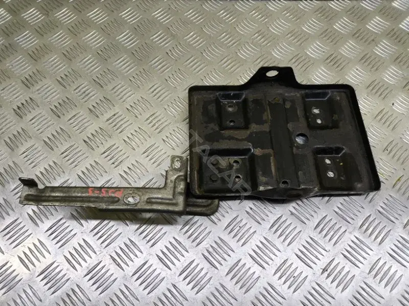 Полка аккумулятора MN136284