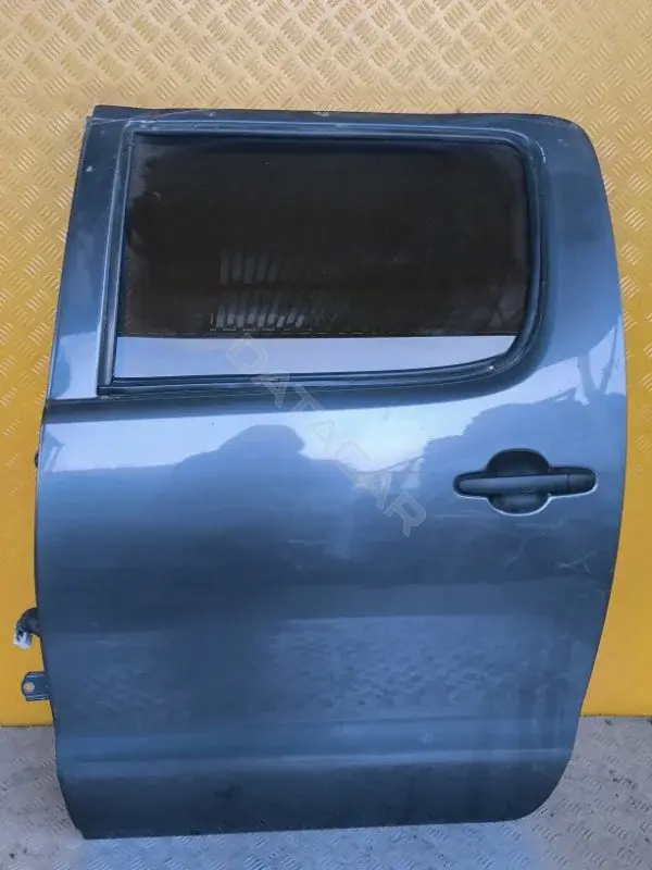 Дверь 670040K060