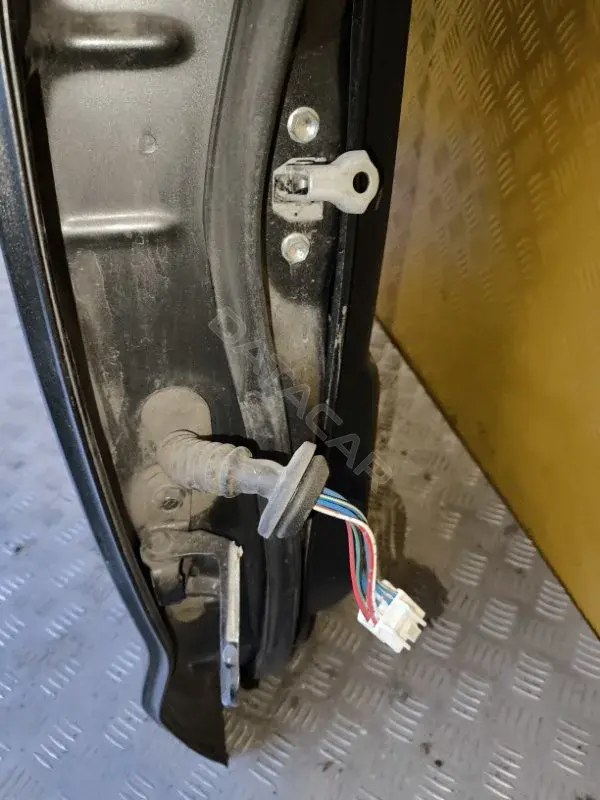 Проводка двери 821530K150