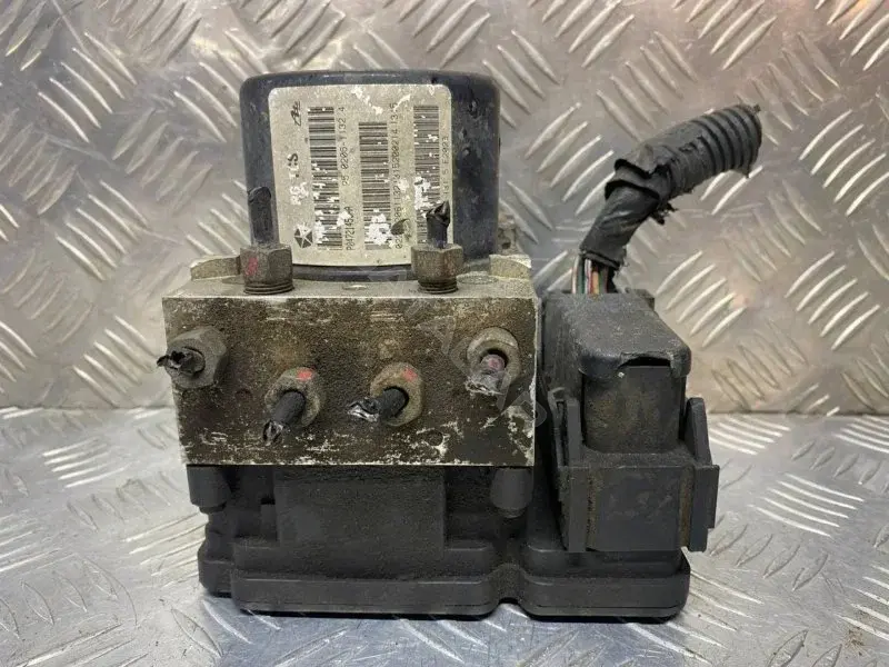 Блок управления АБС P04721453AA