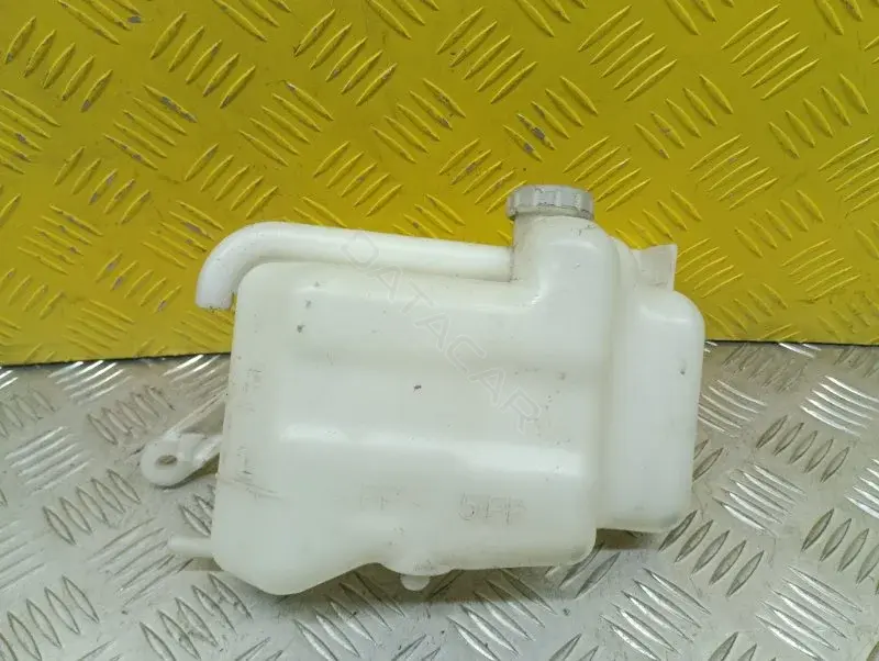 Расширительный бачок 1375A359