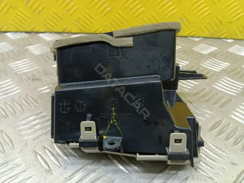 Дефлектор обдува салона 8030A316ZZ