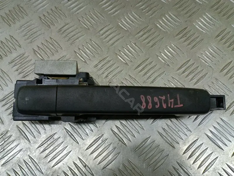 Ручка двери 80640EB100