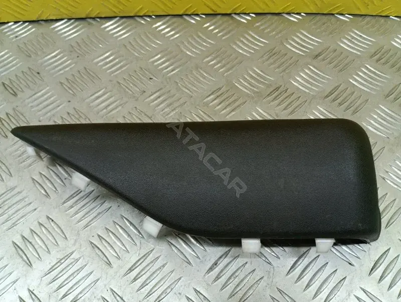 Накладка двери 80940EB300