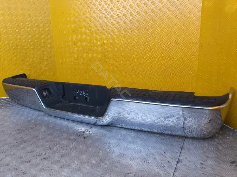 Задний бампер 68049859AB