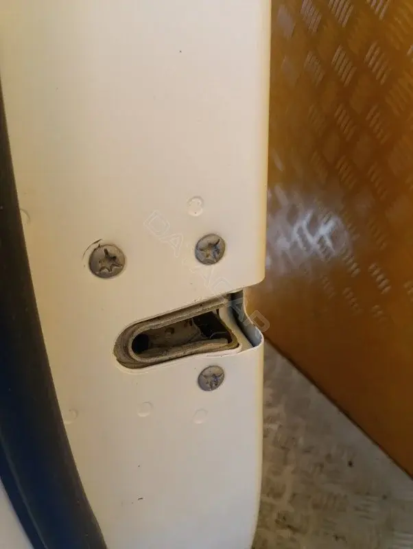 Замок двери 4589651AE