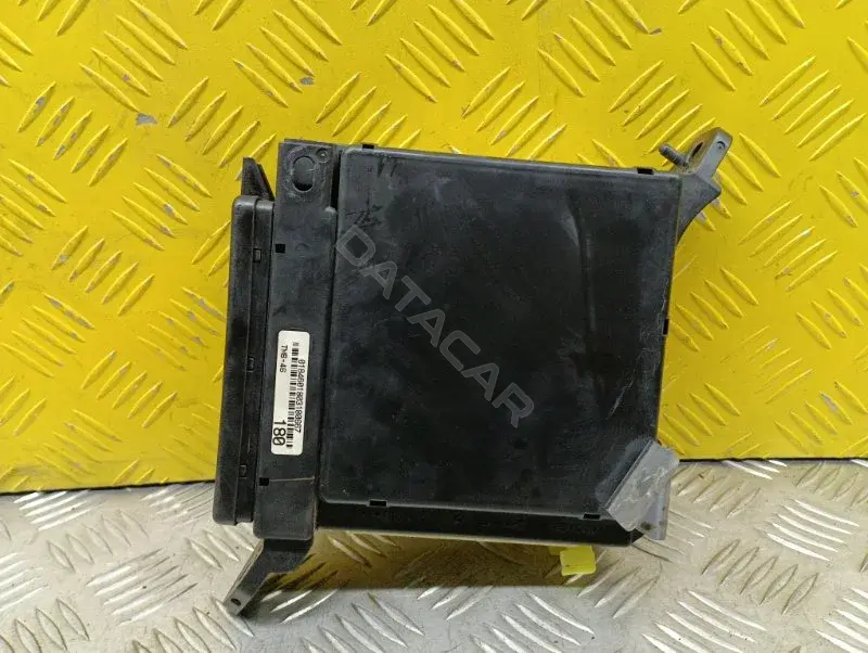 Блок предохранителей 827300C180