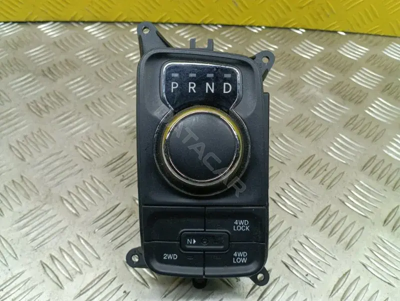Селектор включения передачи для автоматической КПП 68171965AJ