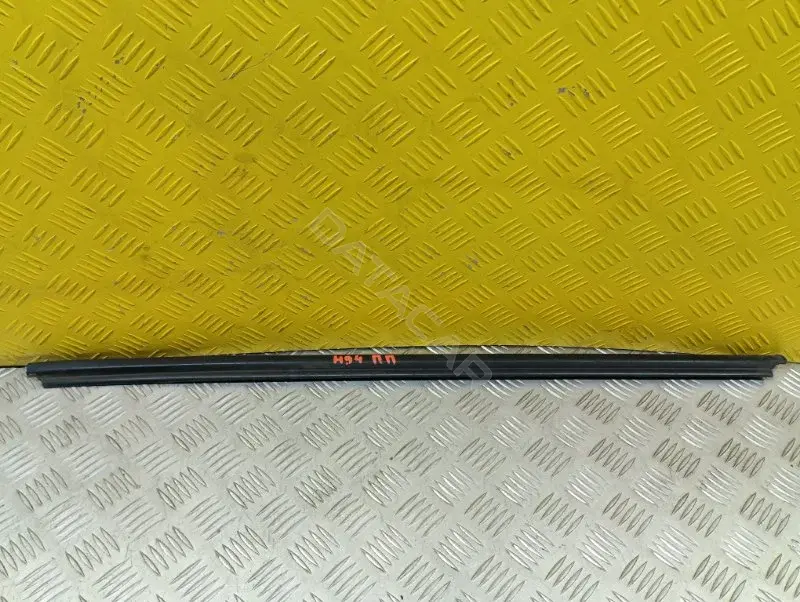 Молдинг двери 681610K010