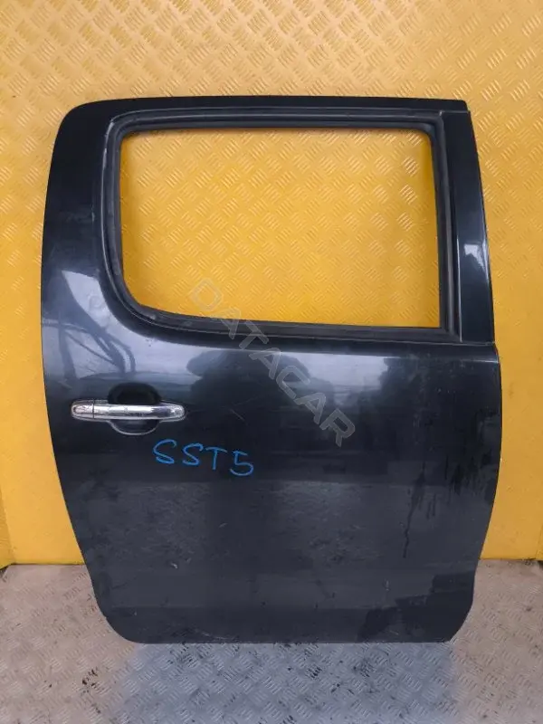 Дверь 670030K060
