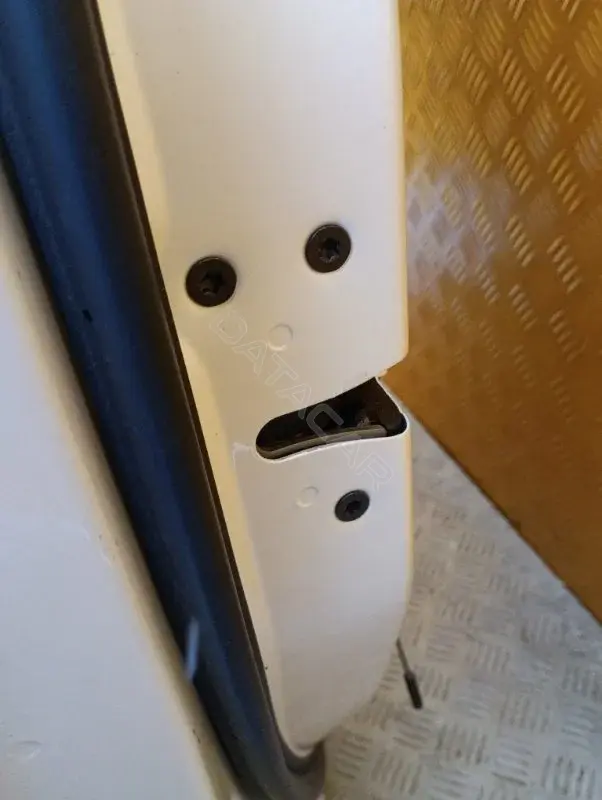 Замок двери 13597528