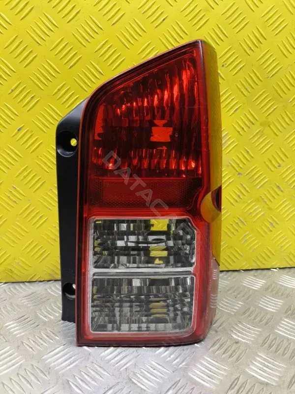Задние фонари 26550EB30C