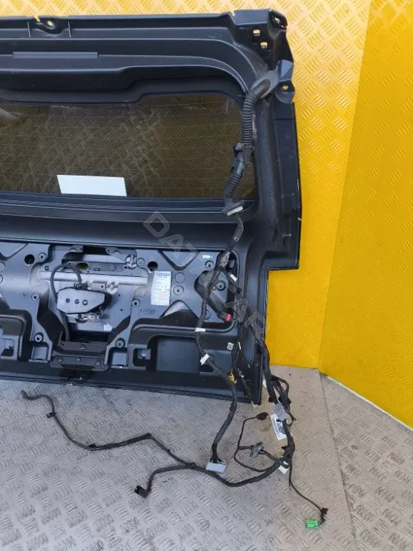 Проводка крышки багажника LR074041
