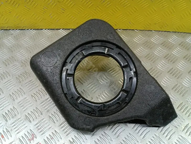 Защита топливного бака LR025816