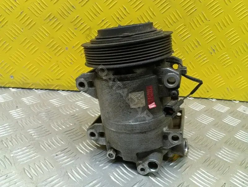 Компрессор кондиционера 92600EB30A