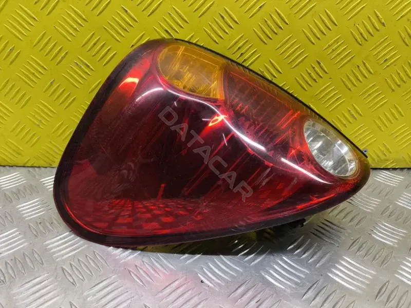 Задние фонари 8330A155