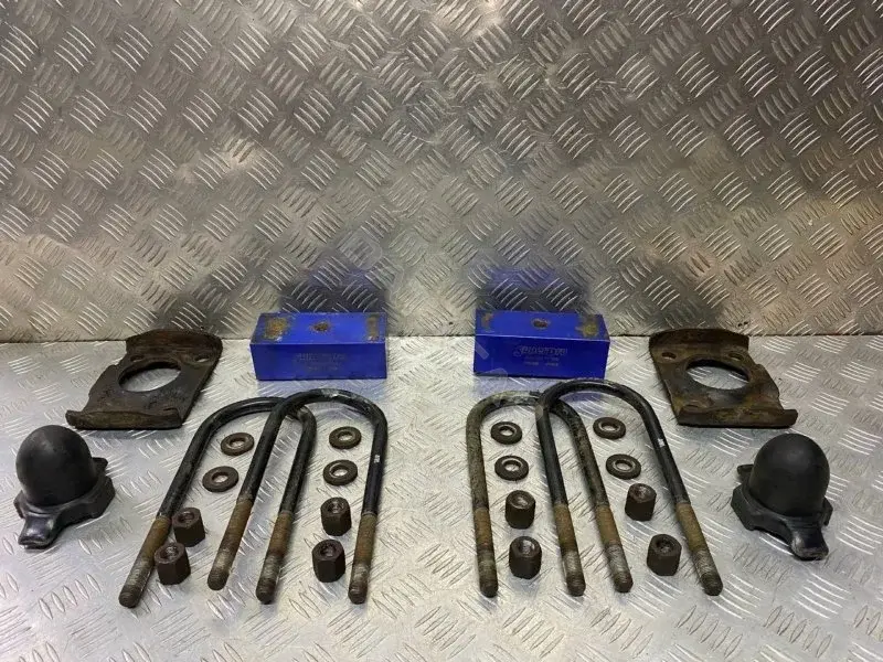 Стремянка рессоры AB315705CC
