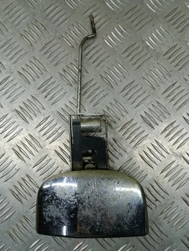 Ручка двери 692300C010