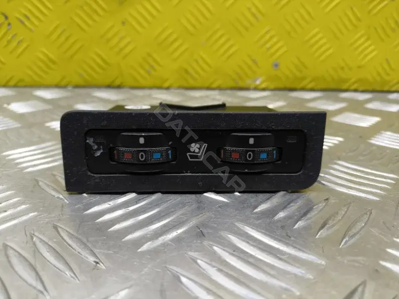 Кнопка подогрева сидений 8475260410