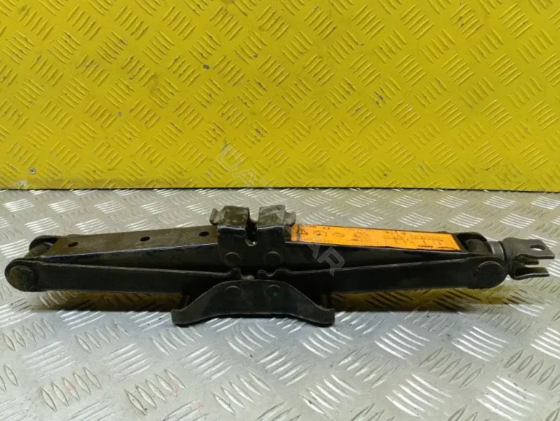 Домкраты 99550EB300
