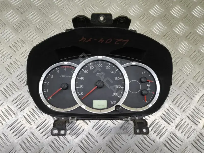 Панель приборов 8100B638