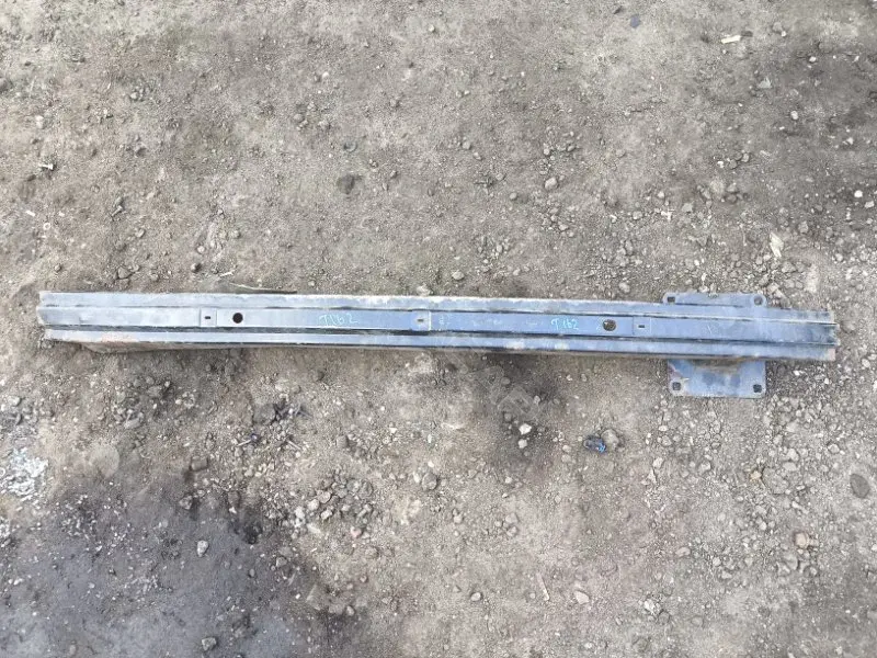 Усилитель бампера DQE500040