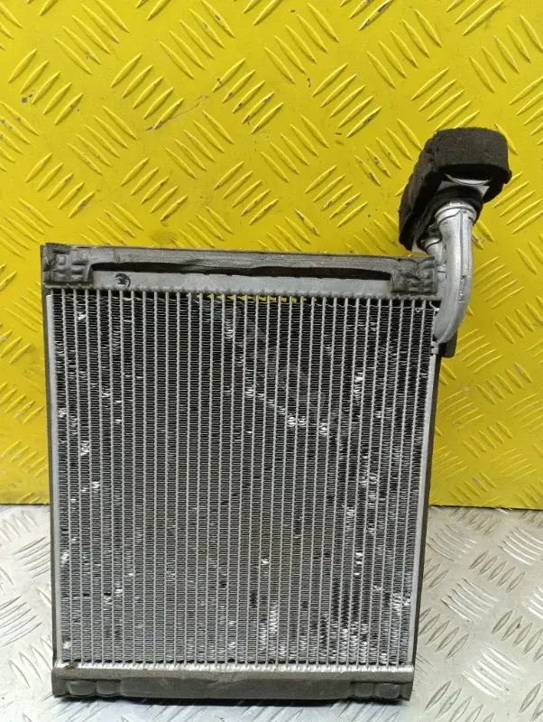 Испаритель кондиционера 885010K090