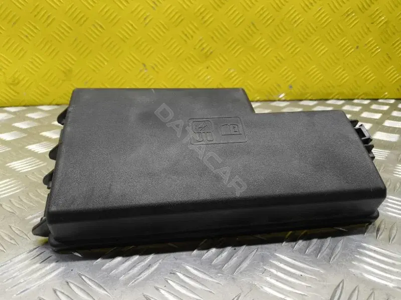 Крышка блока предохранителей FU5T14A003HD