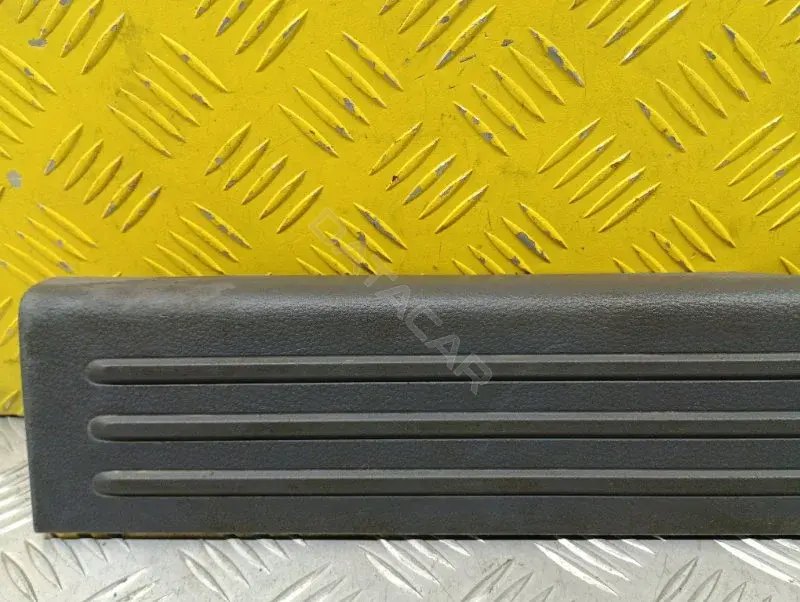 Накладка на порог AB392113201AAW