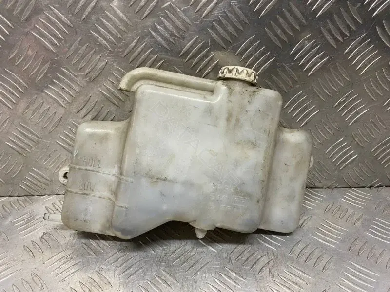 Расширительный бачок MN135072