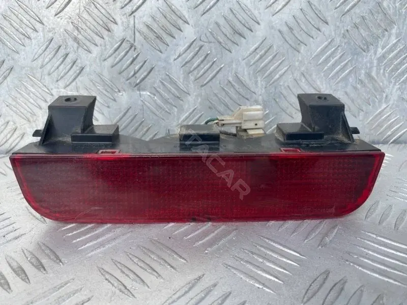 Фонарь стоп сигнала MR416869