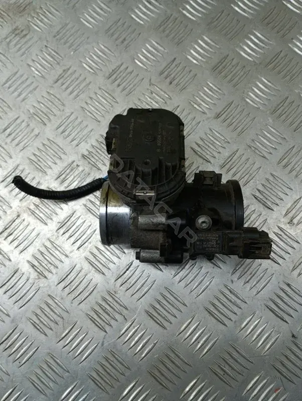 Дроссельная заслонка BK2Q9E926AB