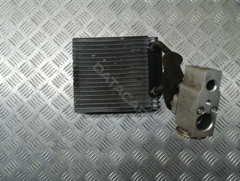 Испаритель кондиционера 27411ZF00A