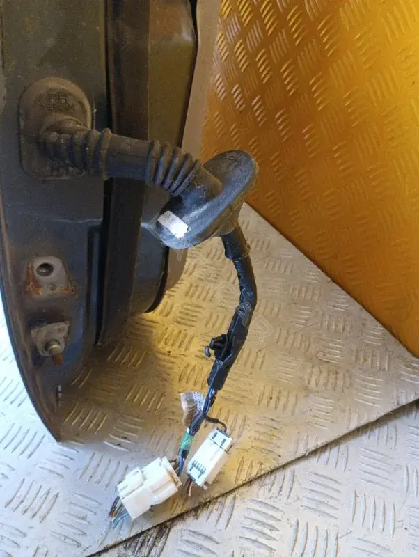 Проводка двери 8512B012
