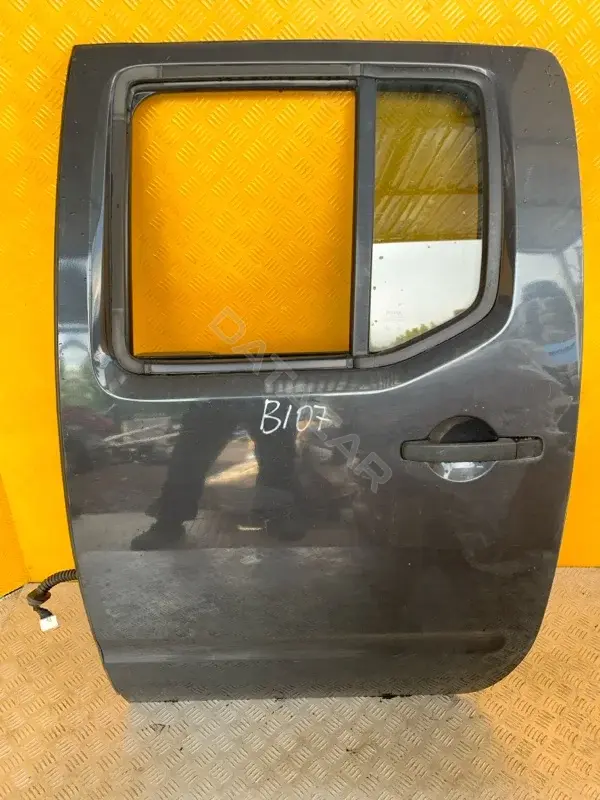 Дверь 82101EB332