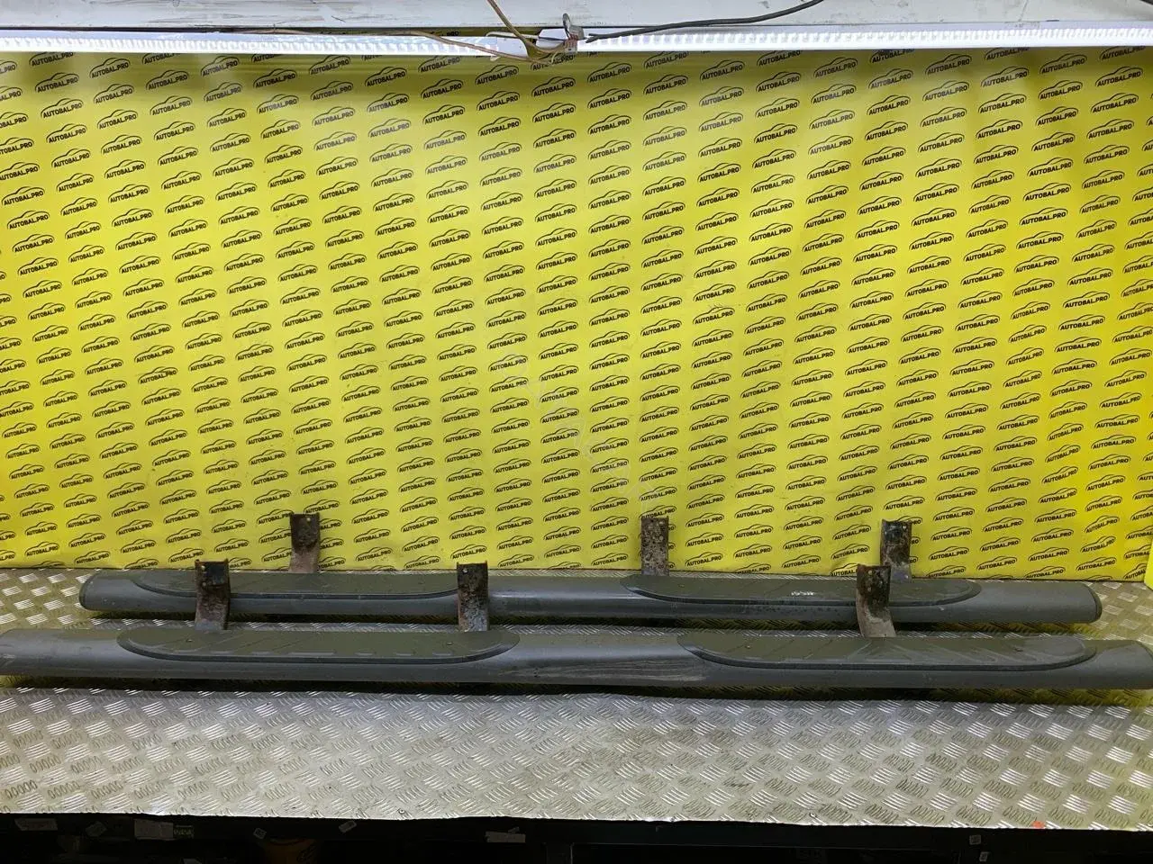 Подножка 96100EB10A
