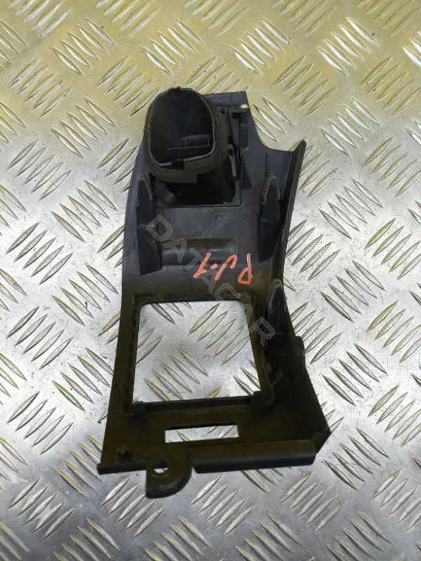 Пластик салона 8030A059