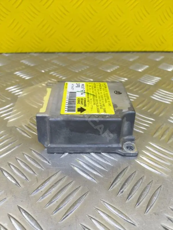 Блок управления подушками безопасности MR587974