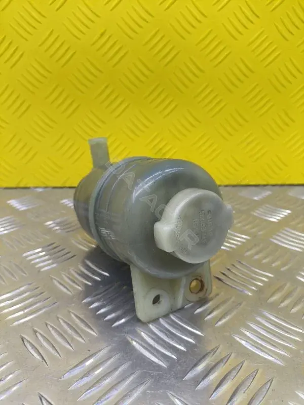 Бачок гидроусилителя MR995028