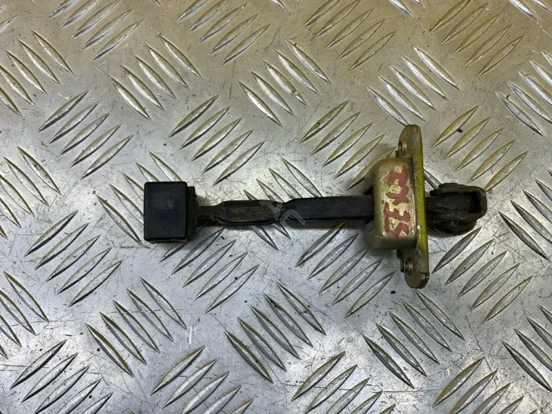 Ограничитель двери MR959623